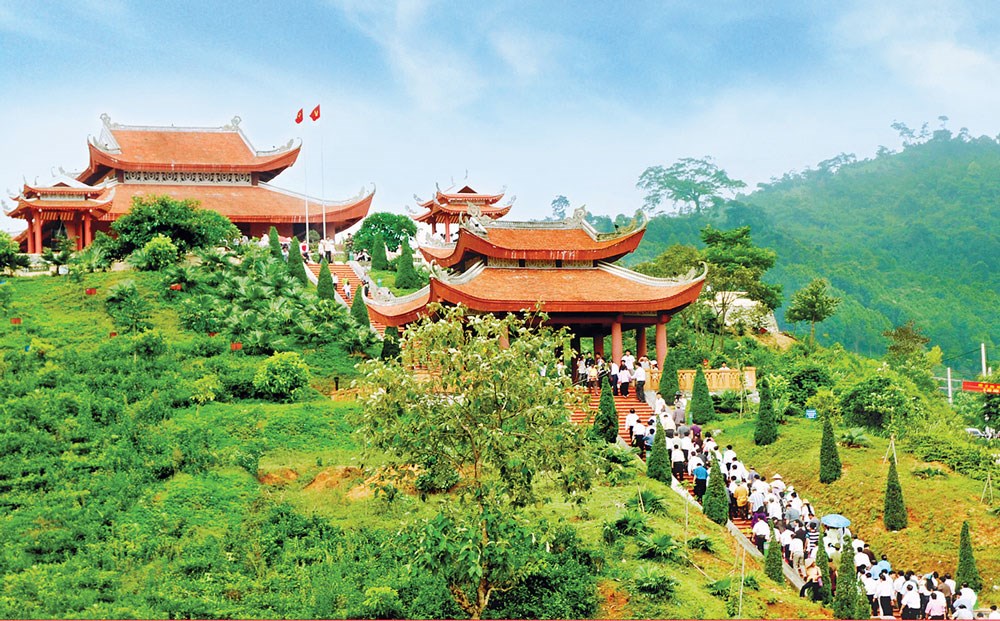 Bảo tồn văn hoá, phát triển du lịch - ảnh 1