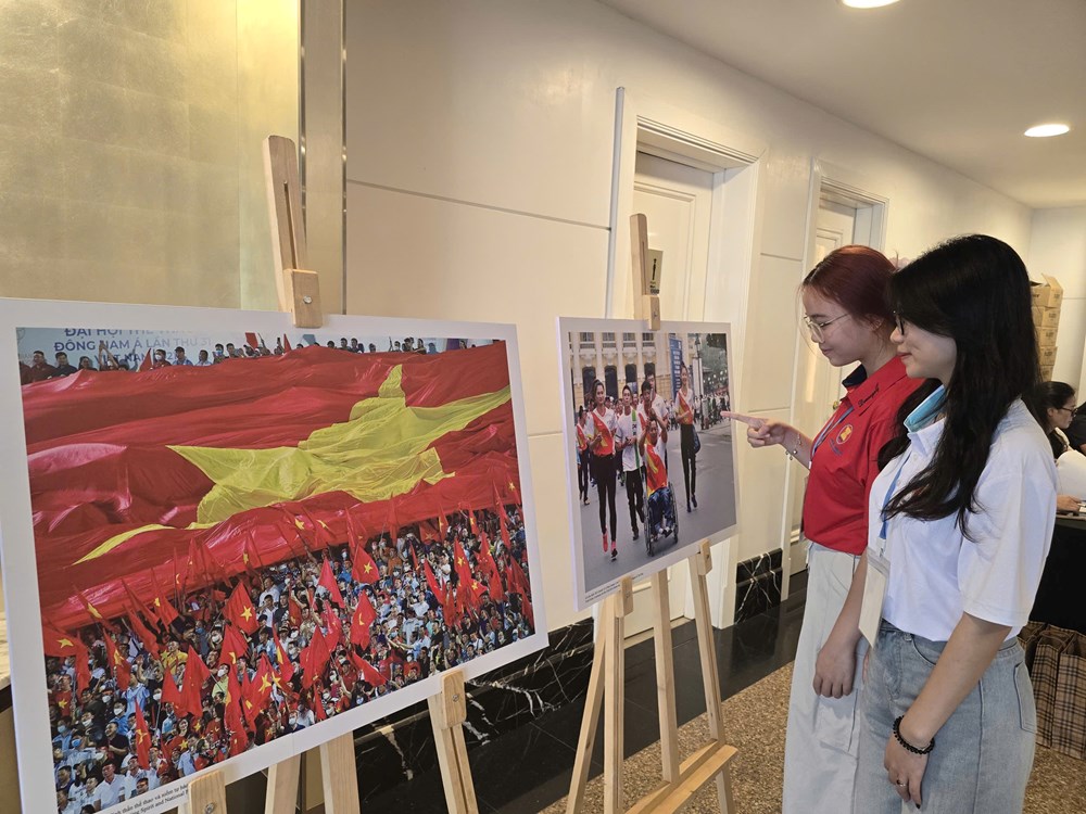 Giới thiệu hình ảnh đất nước, con người và văn hoá Việt Nam - ảnh 2