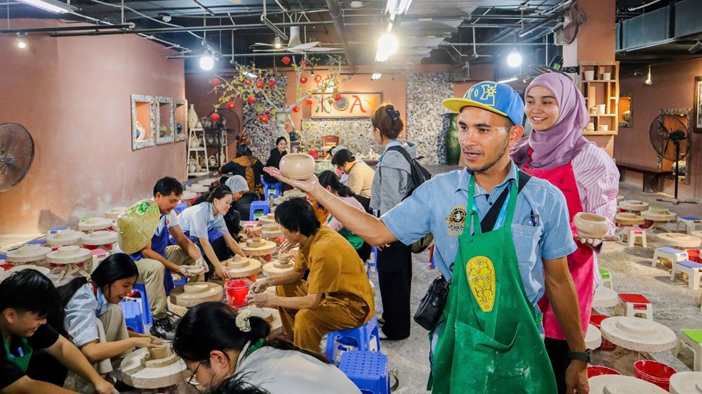 Dấu ấn tinh hoa Việt trong lòng bạn bè ASEAN - ảnh 3