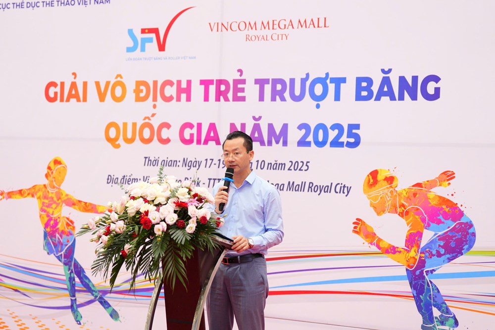Khai mạc Giải vô địch trẻ trượt băng quốc gia năm 2025 - ảnh 1