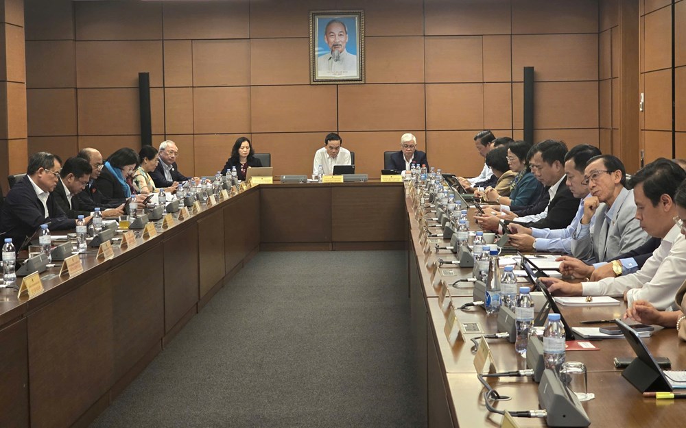 Khẳng định vị trí trung tâm của văn hoá và con người - ảnh 1