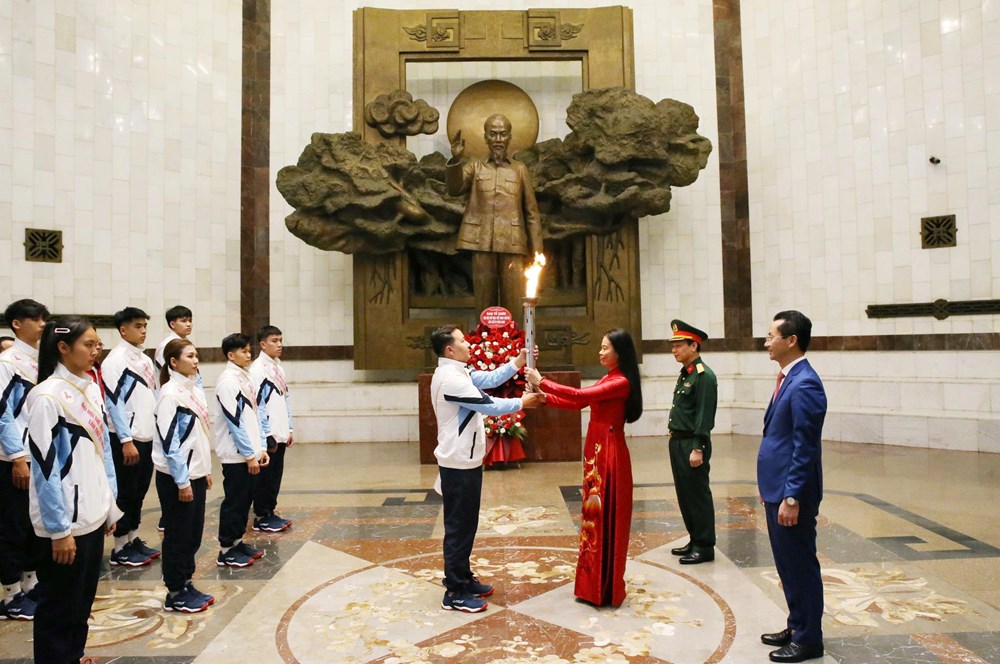 Hà Nội tổ chức lễ xin lửa thắp đuốc Đại hội Thể dục Thể thao Thủ đô lần thứ XI - ảnh 5