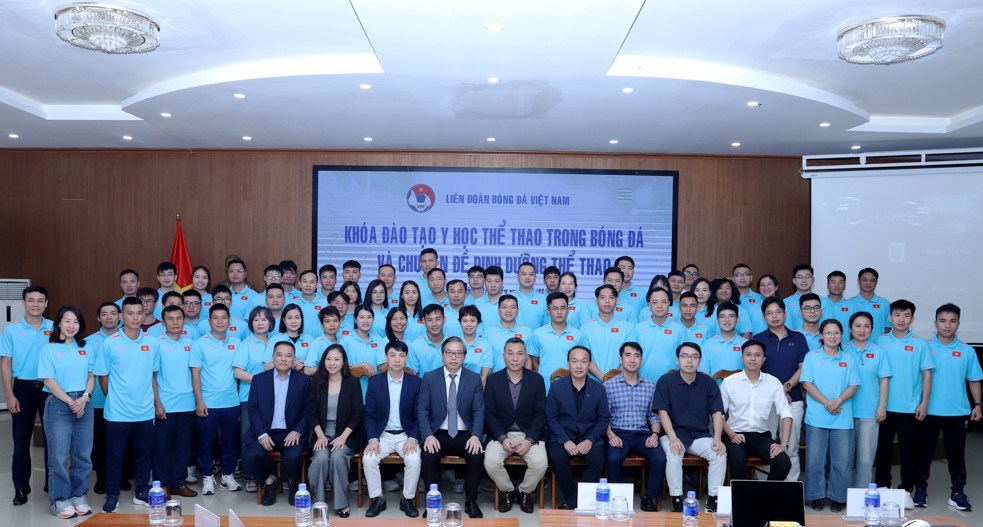 Khai mạc khoá đào tạo y học thể thao trong bóng đá và chuyên đề dinh dưỡng thể thao - ảnh 3