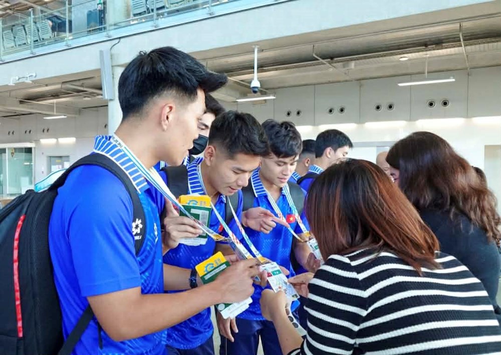 U22 Việt Nam đến Bangkok, sẵn sàng cho SEA Games 33 - ảnh 2
