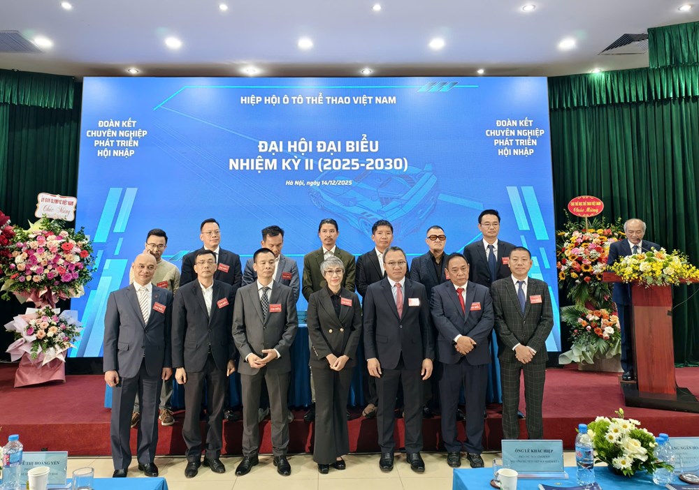 Ông Vương Bích Thắng tiếp tục được tín nhiệm giữ cương vị Chủ tịch Hiệp hội Ô tô Thể thao Việt Nam - ảnh 4