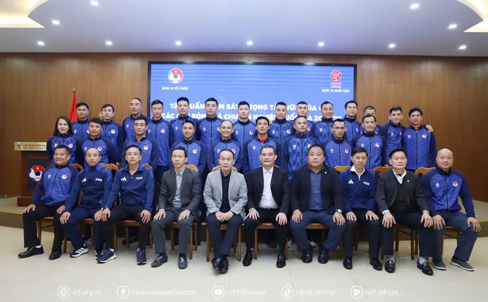 Khai mạc chương trình tập huấn đợt 1 giám sát, trọng tài giữa mùa giải các Giải BĐCNQG 2025/26 - ảnh 4