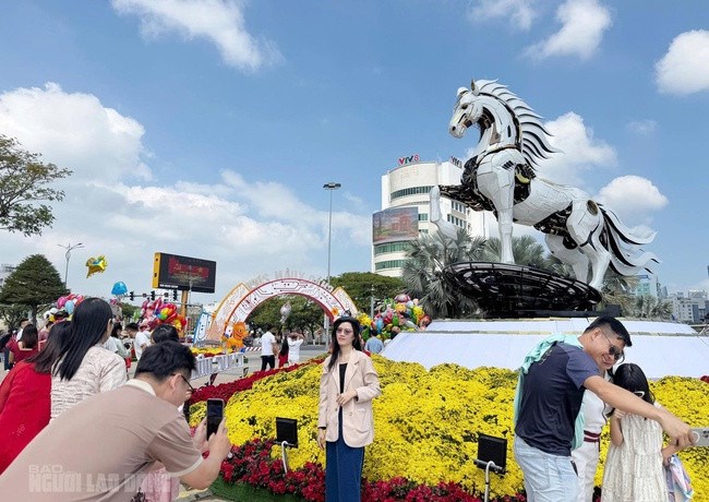 Quảng Ninh dẫn đầu cuộc bình chọn linh vật ngựa đẹp nhất Tết Bính Ngọ - ảnh 4