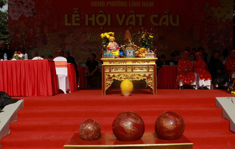 Rộn ràng hội vật cầu Thúy Lĩnh những ngày đầu năm Bính Ngọ - ảnh 1