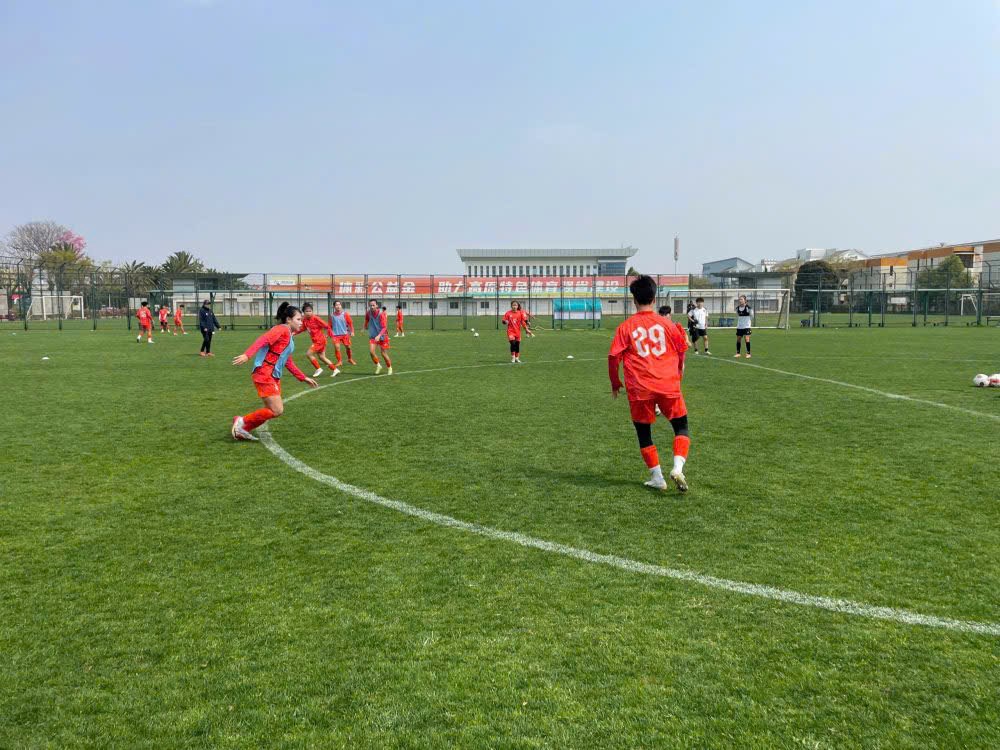 Đội tuyển U20 nữ Việt Nam thua tối thiểu CLB nữ Bắc Kinh trong trận giao hữu - ảnh 3