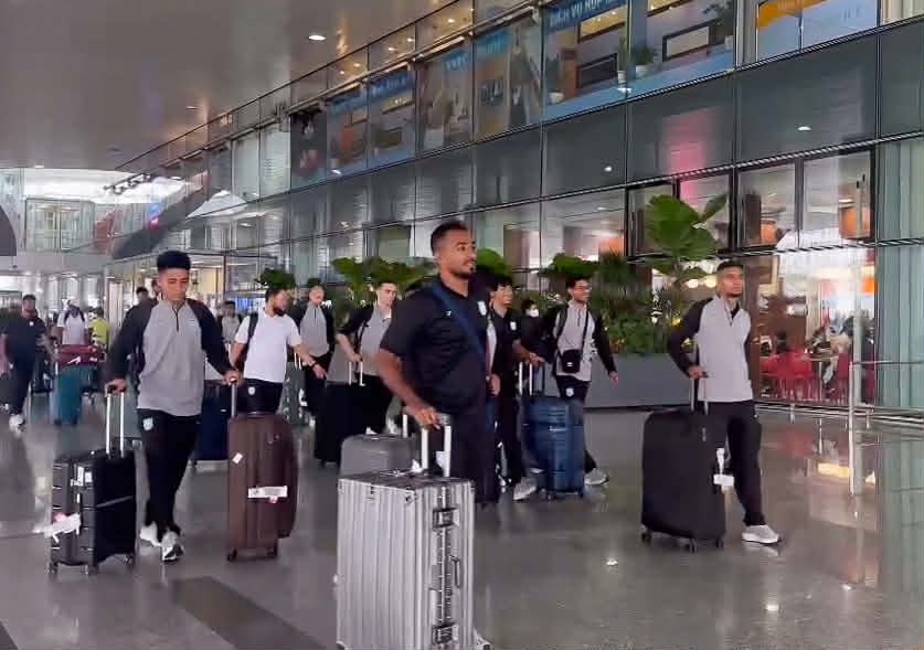 Đội tuyển Bangladesh tới Hà Nội, sẵn sàng đấu giao hữu với đội tuyển Việt Nam - ảnh 1