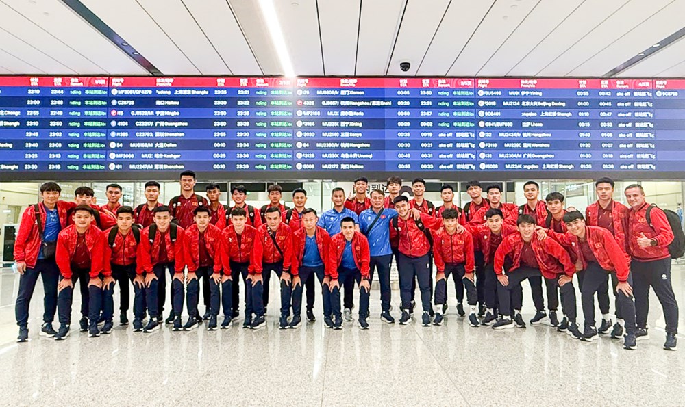 Đội tuyển U23 Việt Nam đến Tây An, sẵn sàng tranh tài tại CFA Team China 2026 - ảnh 1