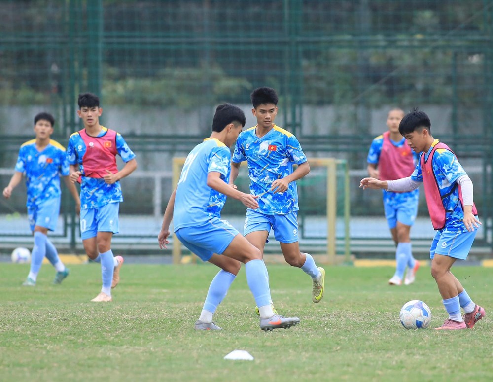 U19 Việt Nam bổ sung 10 cầu thủ, tăng cạnh tranh trong quá trình rà soát lực lượng - ảnh 1