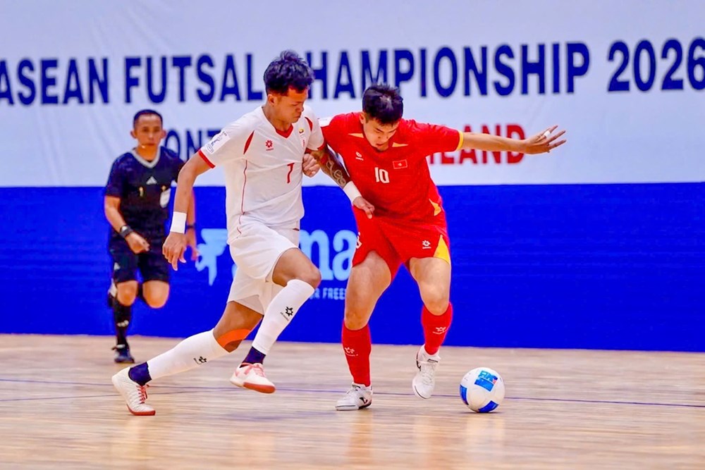 Futsal Việt Nam thắng đậm Myanmar ngày ra quân - ảnh 1