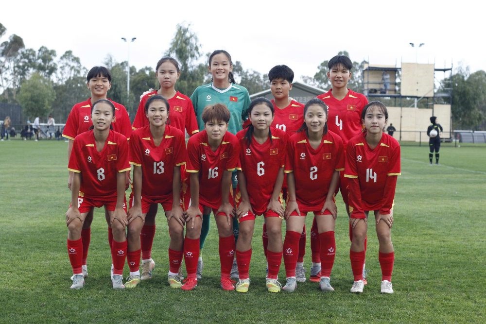 U15 nữ Việt Nam chia điểm với U15 Queensland Maroon tại Australia - ảnh 1