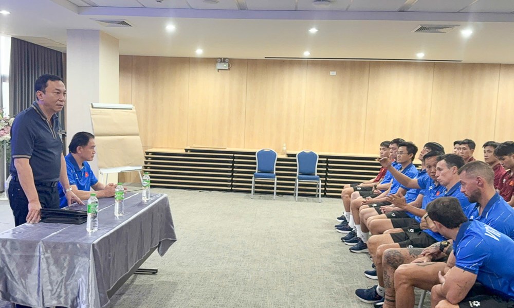 Chủ tịch LĐBĐ Việt Nam tiếp lửa ĐT futsal Việt Nam trước trận tranh hạng Ba - ảnh 2