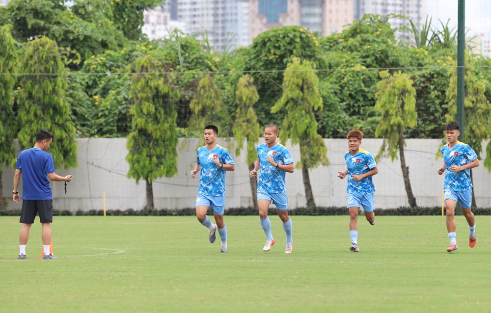 U19 Việt Nam khởi động đợt tập trung, ưu tiên đánh giá thể lực và hoàn thiện đội hình - ảnh 2