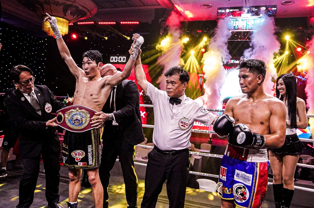 Hoàng Huy knock-out đối thủ, 3 võ sĩ Việt Nam thi đấu ấn tượng - ảnh 3