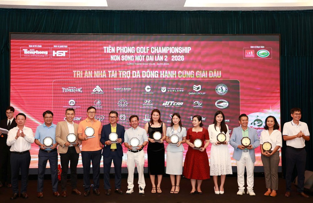 Golfer Lưu Ngọc Sáng vô địch Tiền Phong Golf Championship - Non sông một dải - ảnh 3