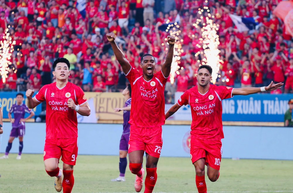 CAHN thắng Becamex TP.HCM 2-1 trong ngày nâng cúp vô địch V-League - ảnh 6