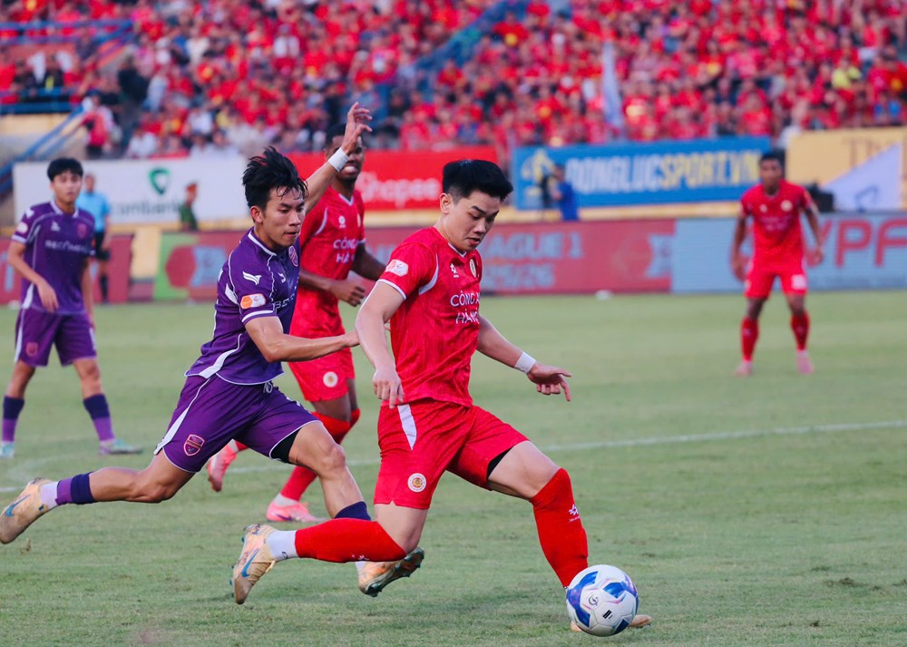CAHN thắng Becamex TP.HCM 2-1 trong ngày nâng cúp vô địch V-League - ảnh 5