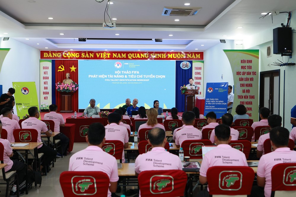 Khai mạc Hội thảo FIFA về phát hiện và tuyển chọn tài năng trẻ - ảnh 1