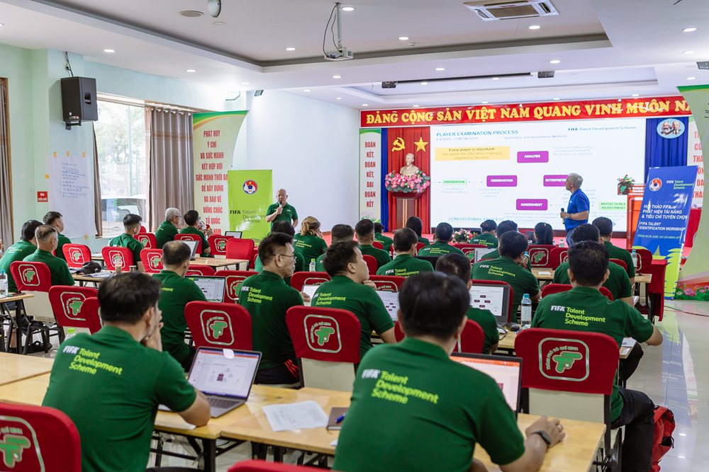 Bế mạc Hội thảo FIFA phát hiện tài năng và tiêu chí tuyển chọn - ảnh 1