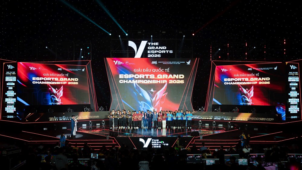 Trang Pháp và Leslie làm nóng đêm Gala The Grand Esports 2026 - ảnh 1