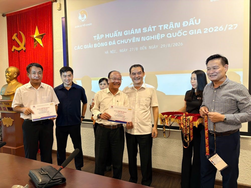 Nâng cao chất lượng giám sát các giải bóng đá chuyên nghiệp quốc gia mùa 2026/27 - ảnh 2