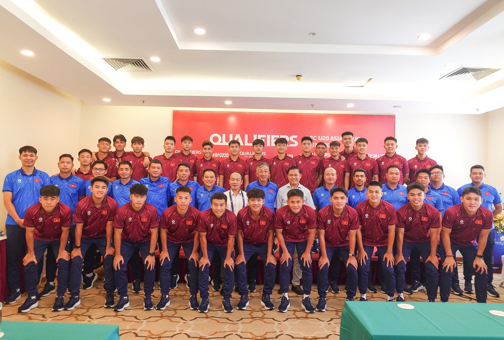 Động viên tinh thần đội tuyển U20 Việt Nam trước khi bước vào Vòng loại U20 châu Á 2027 - ảnh 2
