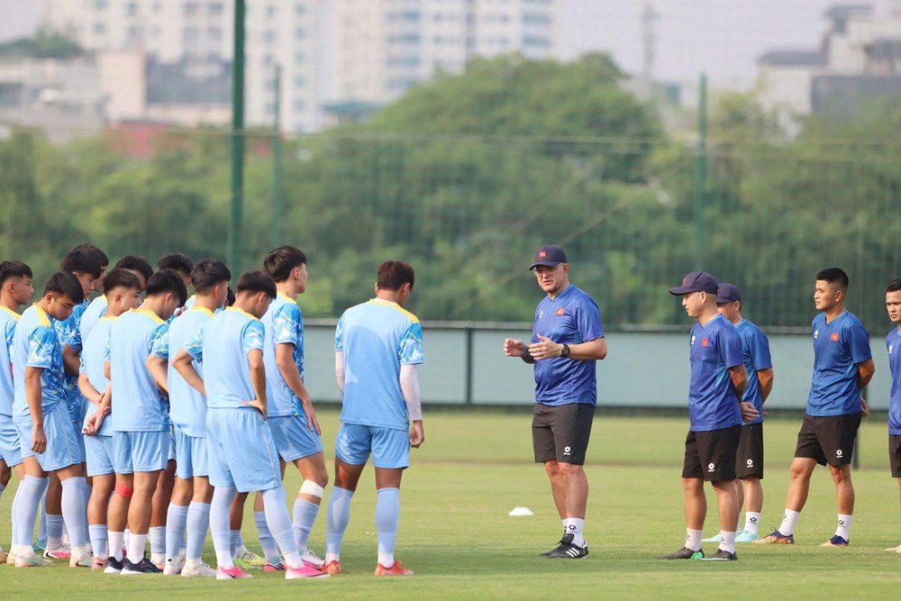 U17 Việt Nam tăng tốc chuẩn bị cho FIFA U17 World Cup 2026 - ảnh 1