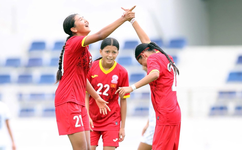 U17 nữ Việt Nam thắng đậm Palestine trong trận ra quân vòng loại châu Á - ảnh 1