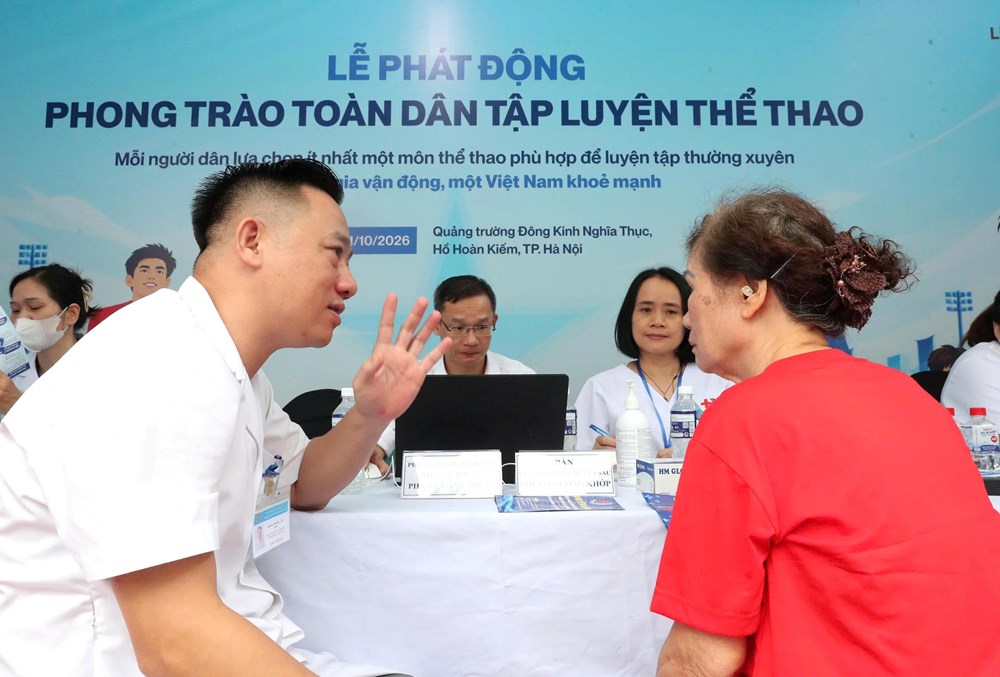 Kiểm tra sức khỏe, khám sàng lọc cho hơn 2.500 lượt người tại Lễ phát động phong trào toàn dân tập luyện thể thao - ảnh 1
