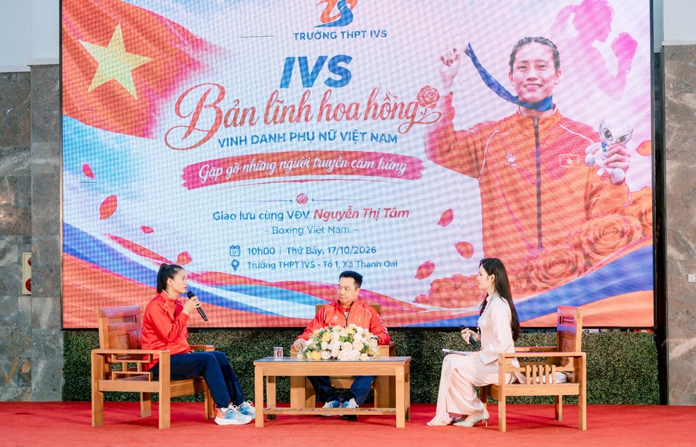 Võ sĩ Nguyễn Thị Tâm nhận món quà đặc biệt từ các học sinh Trường IVS - ảnh 1