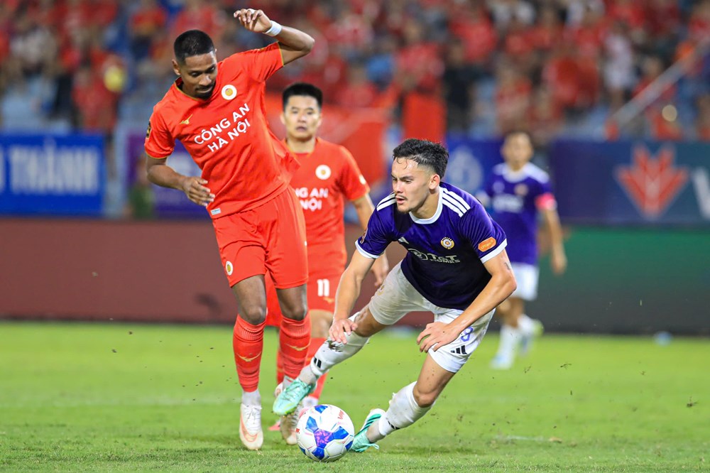 CLB Hà Nội đánh bại CAHN trong trận derby Thủ đô - ảnh 2