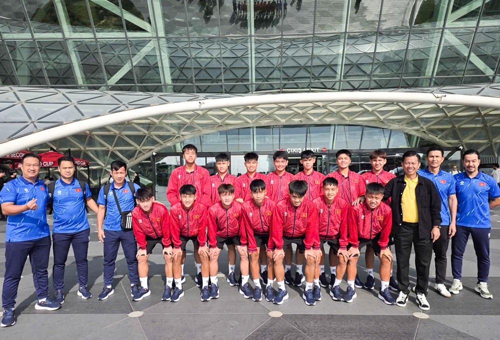  U15 Việt Nam sẵn sàng ra quân tại sân chơi bóng đá trẻ thế giới - ảnh 1