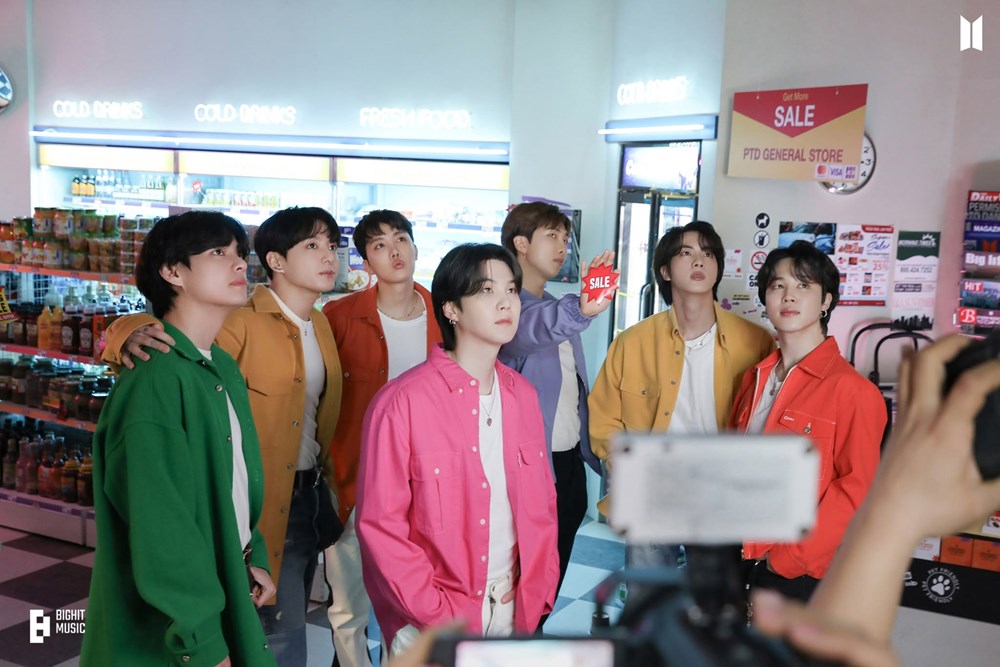 BTS liên tiếp phá kỷ lục, “Swim” cán mốc 1 tỉ lượt nghe trên Spotify - ảnh 1