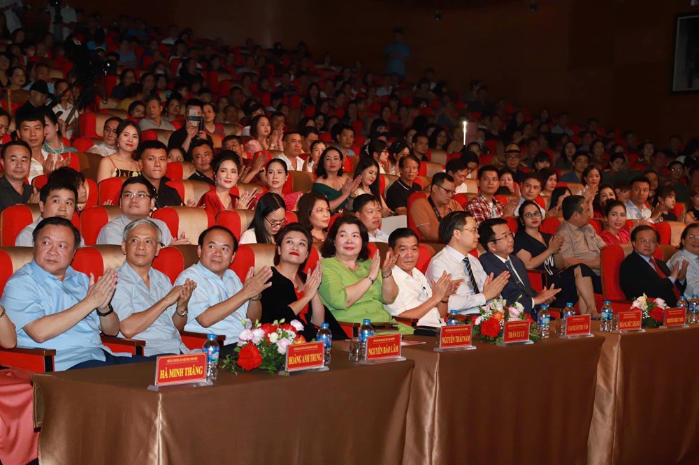 Bế mạc Liên hoan Kịch nói toàn quốc 2024 - ảnh 3