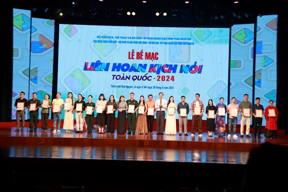 Bế mạc Liên hoan Kịch nói toàn quốc 2024 - ảnh 5