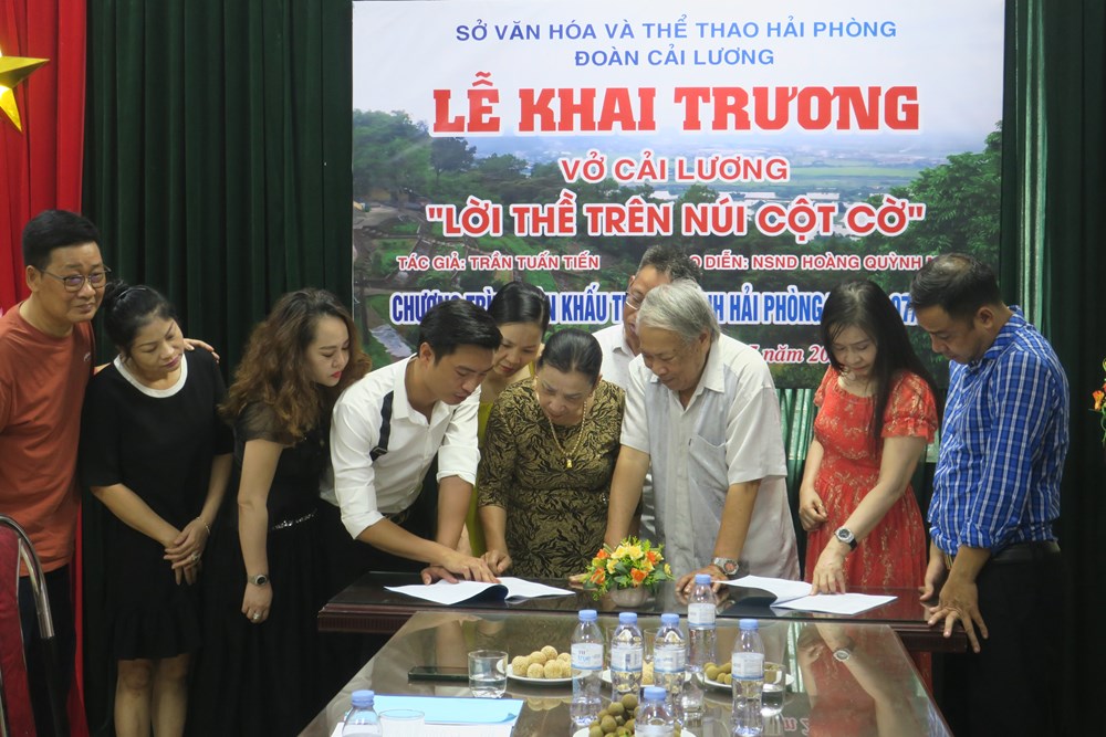 Sân khấu truyền hình Hải Phòng dựng vở “Lời thề trên núi cột cờ” - ảnh 2