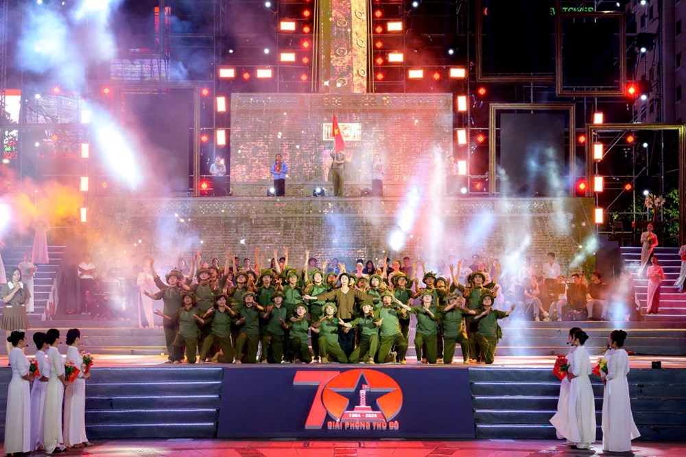 Nhà hát Múa rối Thăng Long tạo dấu ấn với chương trình nghệ thuật “Dấu son Hà Nội” - ảnh 2