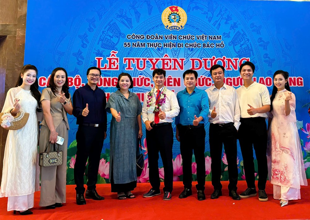 NSND Xuân Bắc là 1 trong 150 điển hình được tuyên dương trong Phong trào thi đua“tham mưu giỏi, phục vụ tốt” - ảnh 5