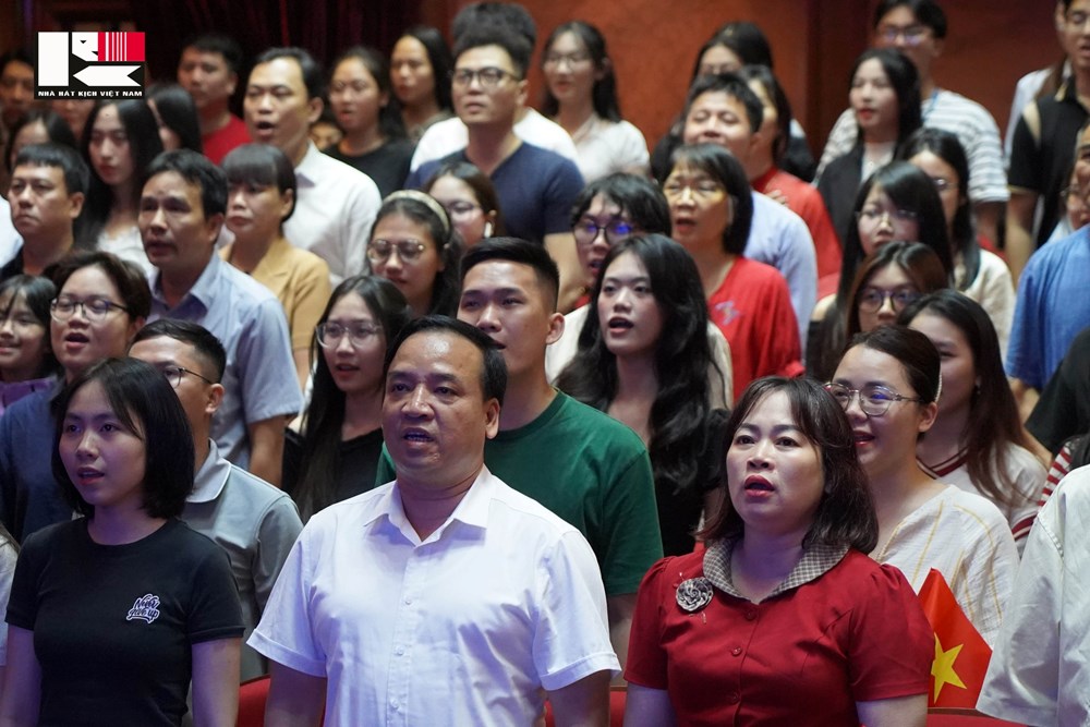 Nhà hát Kịch Việt Nam với “Tháng năm cùng Người” - ảnh 4