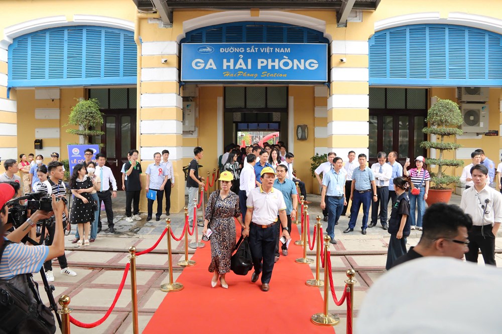 Công bố điểm du lịch Ga Hải Phòng và khai trương đoàn tàu Hoa Phượng Đỏ - ảnh 4