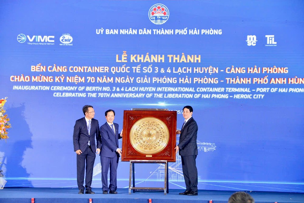 Chủ tịch nước dự Lễ khánh thành bến cảng số 3, 4 tại Cảng Lạch Huyện, Hải Phòng - ảnh 1