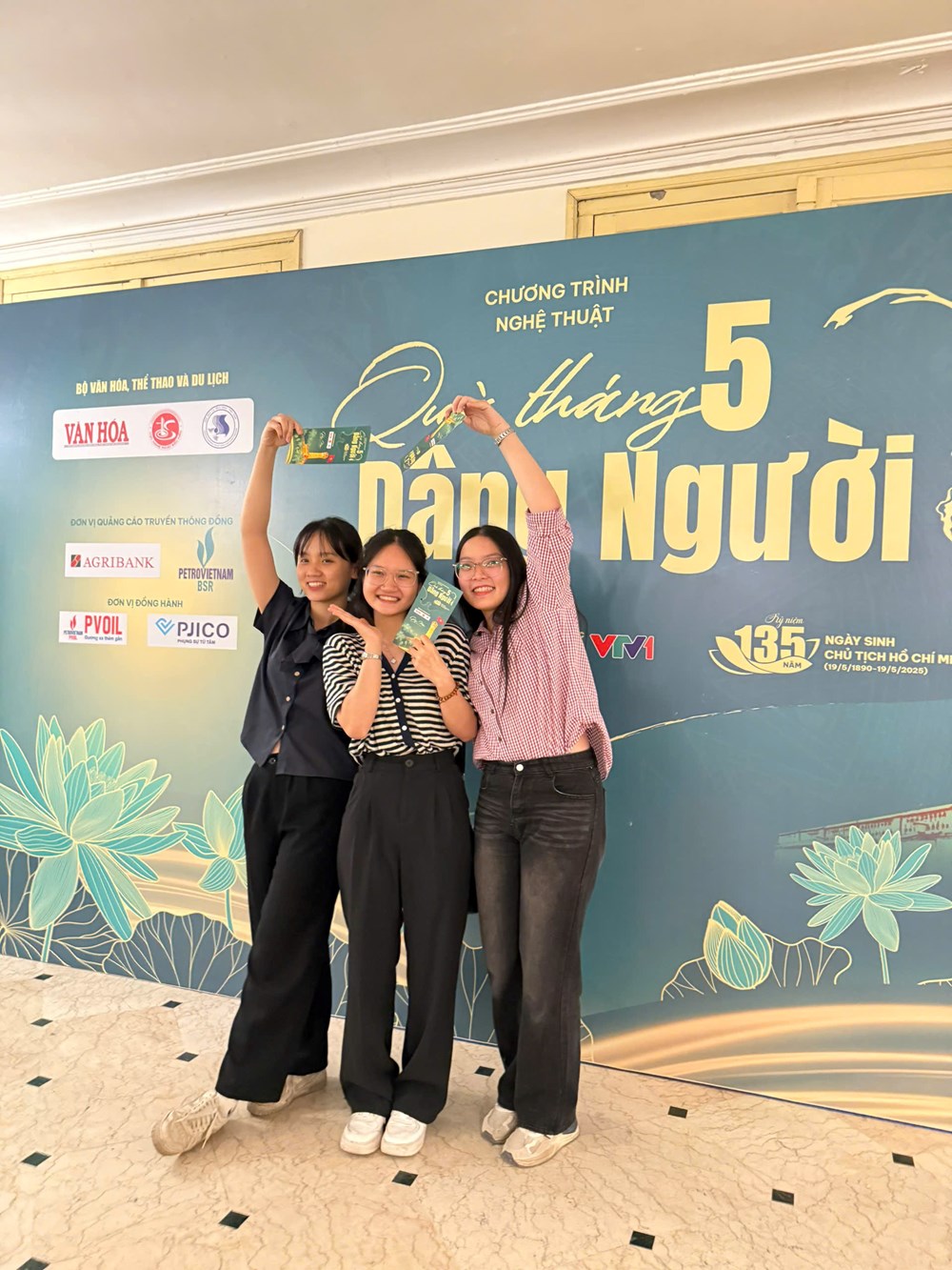 Khán giả xúc động, mong muốn có nhiều chương trình hay, ý nghĩa như thế - ảnh 7