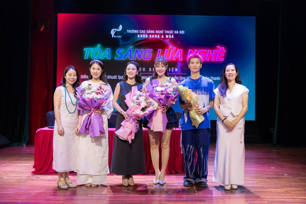 Gala “Toả sáng lửa nghề“: Truyền đam mê, giữ lửa nghệ thuật cho thế hệ trẻ - ảnh 4