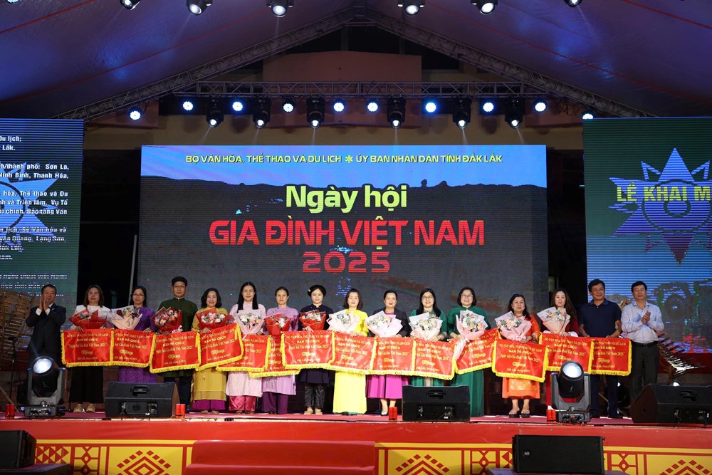 Khai mạc Ngày hội Gia đình Việt Nam năm 2025 - ảnh 1