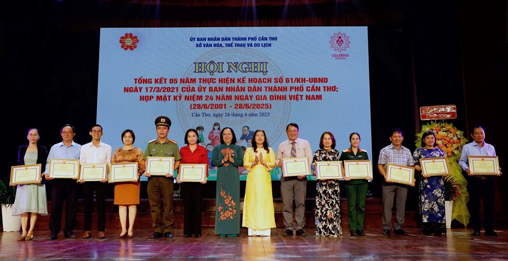 Cần Thơ: Sôi nổi các hoạt động chào mừng Ngày Gia đình Việt Nam - ảnh 1