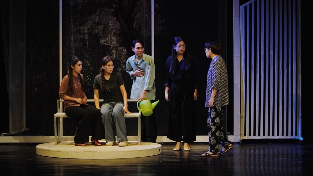 Vở kịch “Đoạn kết”: Cuộc giằng co giữa công lý và ân tình - ảnh 2