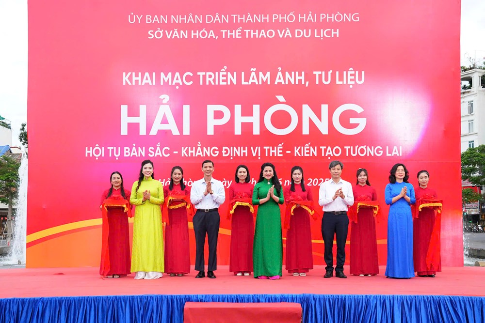Triển lãm “Hải Phòng - Hội tụ bản sắc, khẳng định vị thế, kiến tạo tương lai” - ảnh 1
